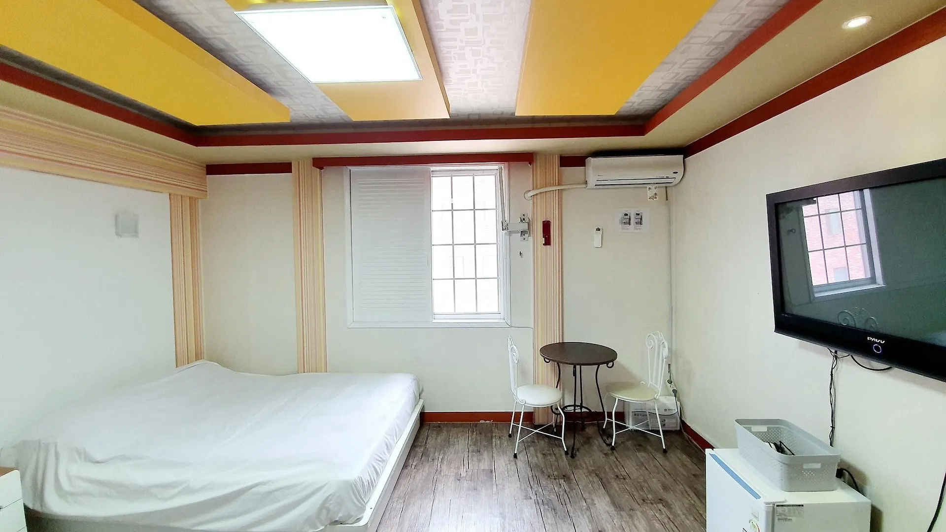 Отель Kimchee Busan Guesthouse Hostel