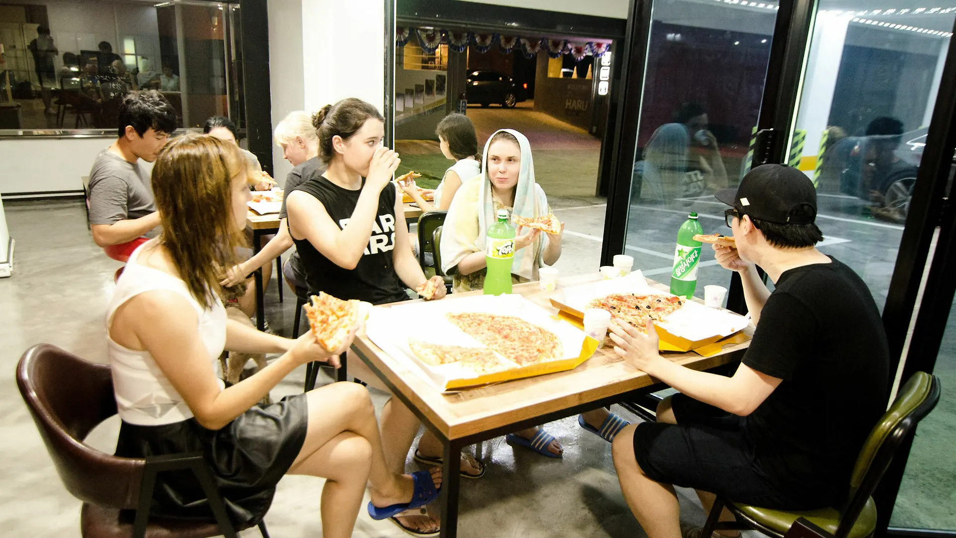 Kimchee Busan Guesthouse Hostel Отель