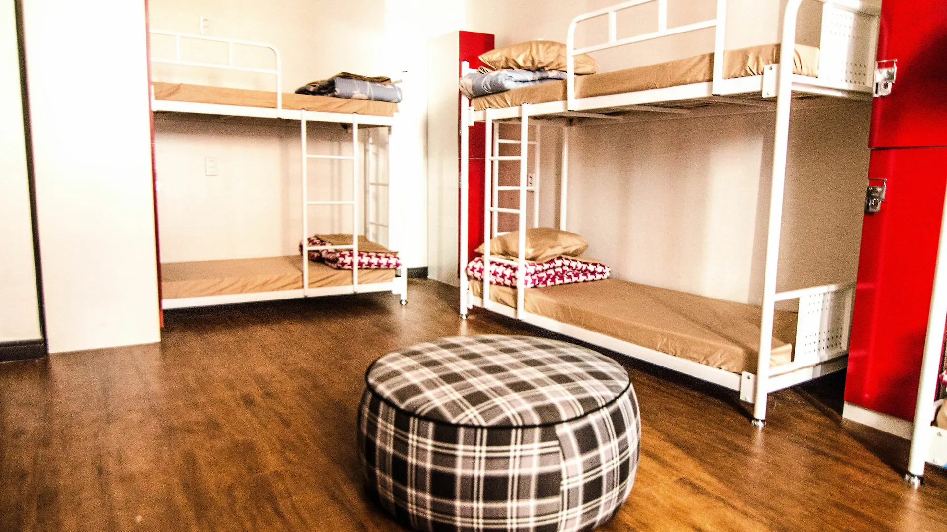 Kimchee Busan Guesthouse Hostel Отель